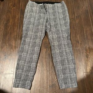 Alfani Black and White Patterned Women's Trousers